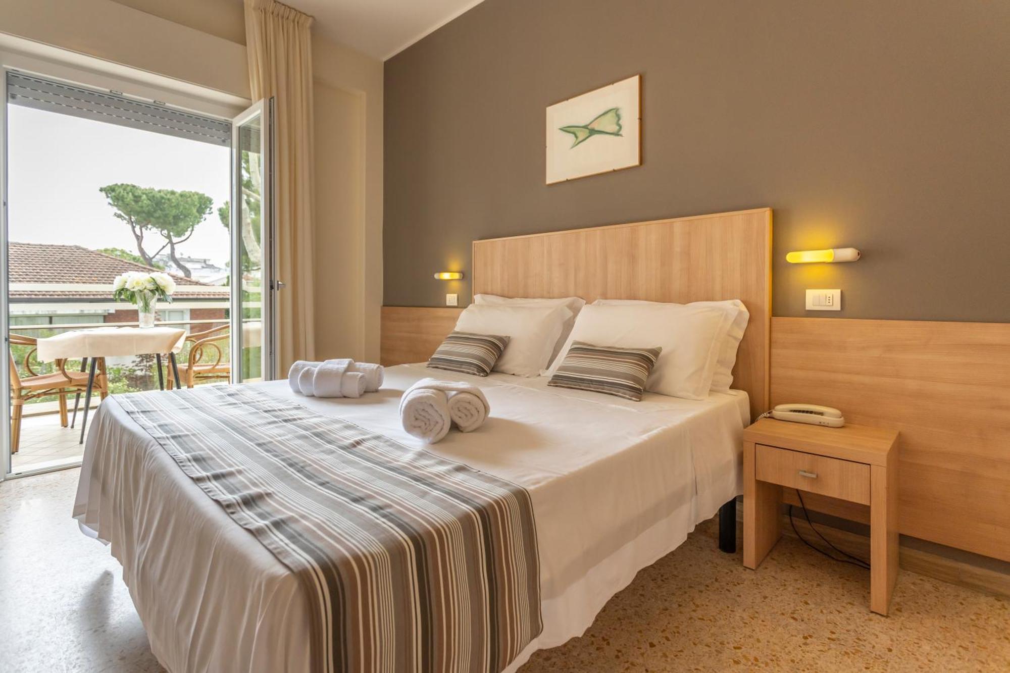 Hotel Cormoran リッチョーネ エクステリア 写真