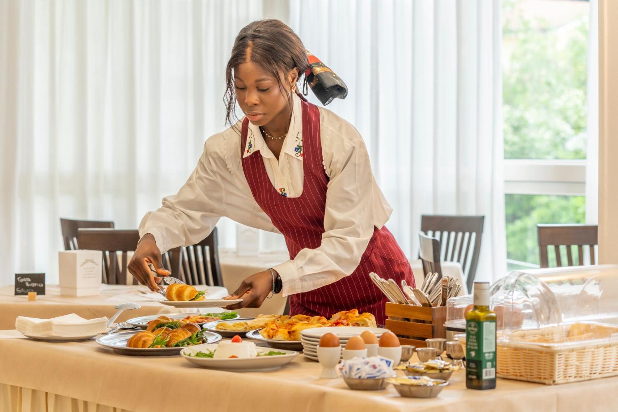 Hotel Cormoran リッチョーネ エクステリア 写真