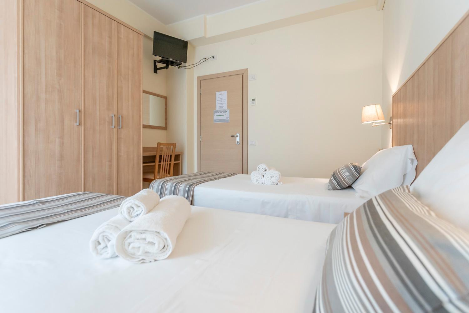 Hotel Cormoran リッチョーネ エクステリア 写真
