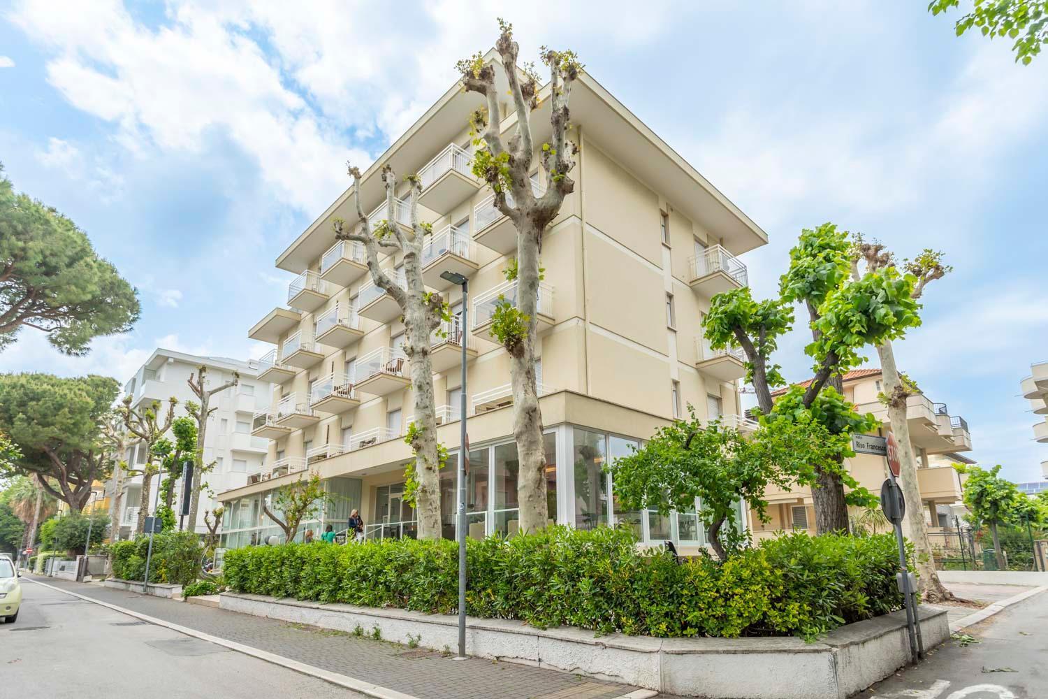 Hotel Cormoran リッチョーネ エクステリア 写真